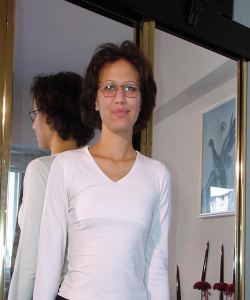 <p class='ppt-number'>0137 77783 912</p><p class='ppt-pricing-de'>1 €/Anruf MoFu Tarif abweichend</p>